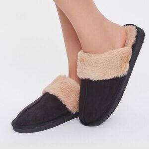 FOREVER 21 Faux Suede Plush Insole Slippers